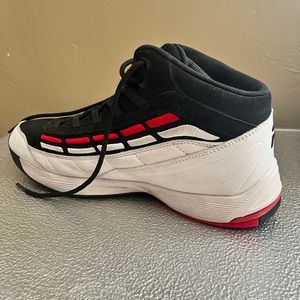 Fila basketball shoes